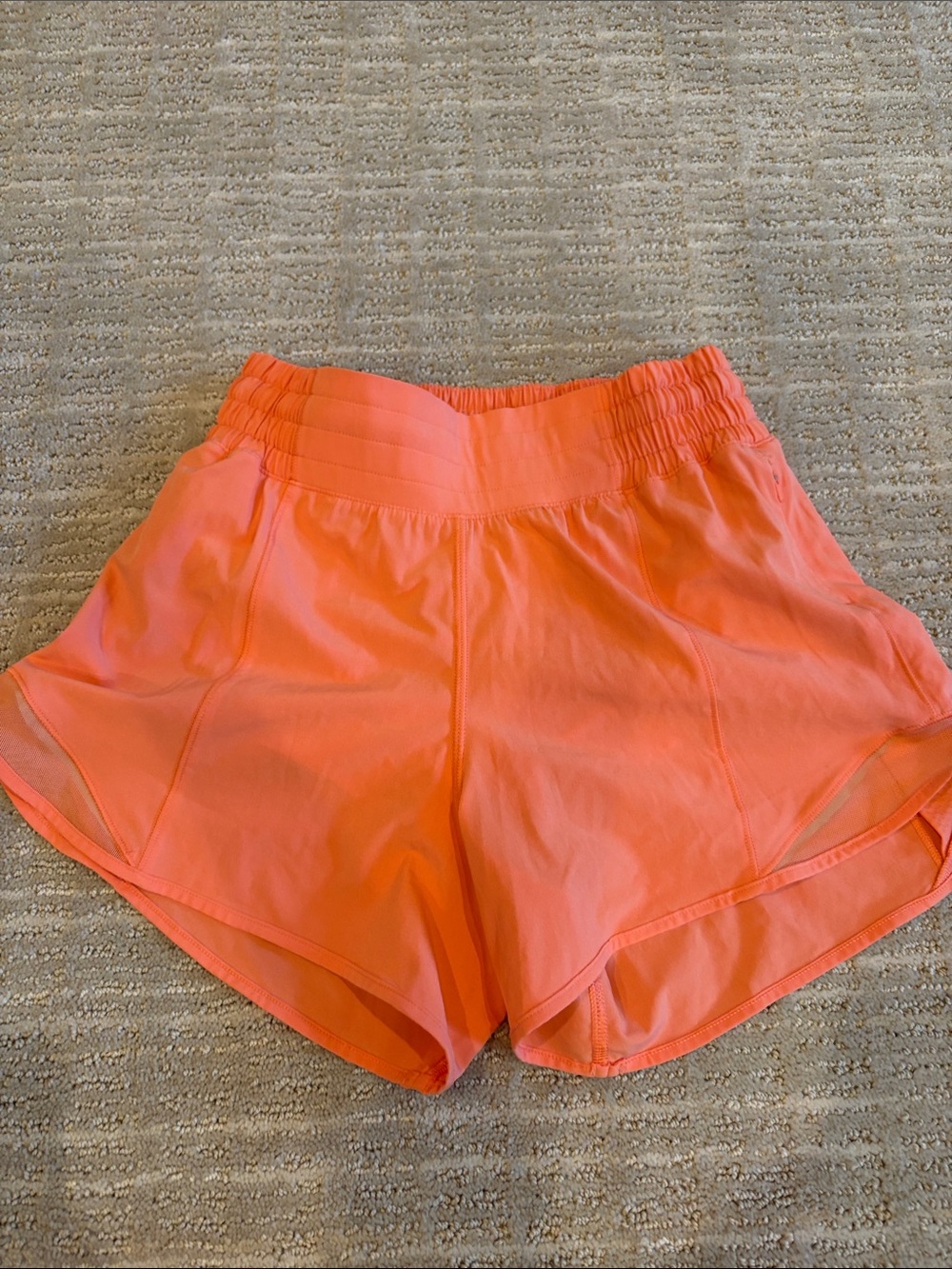 Hotty hot high rise lululemon 4inch
